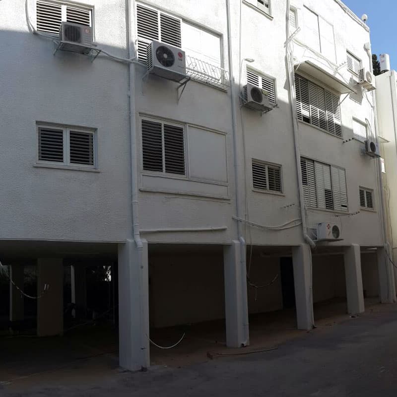 משה הס שיקום בטון טיח וצביעת קירות חיצוניים